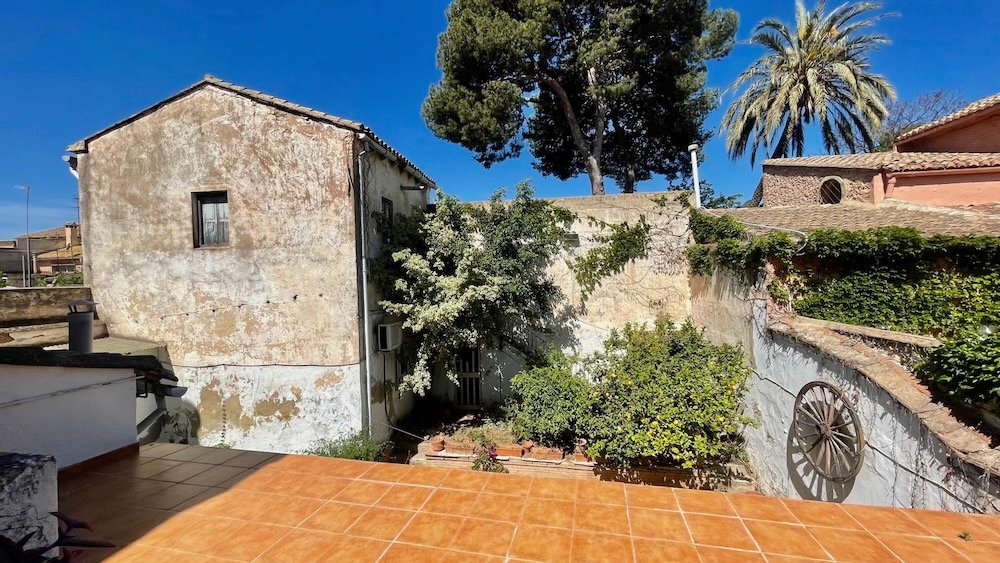 Property 2469 - Image 2